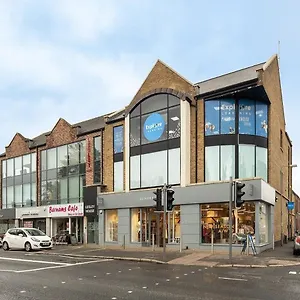  Apartment Marlborough On Lisburn Road By Lesley